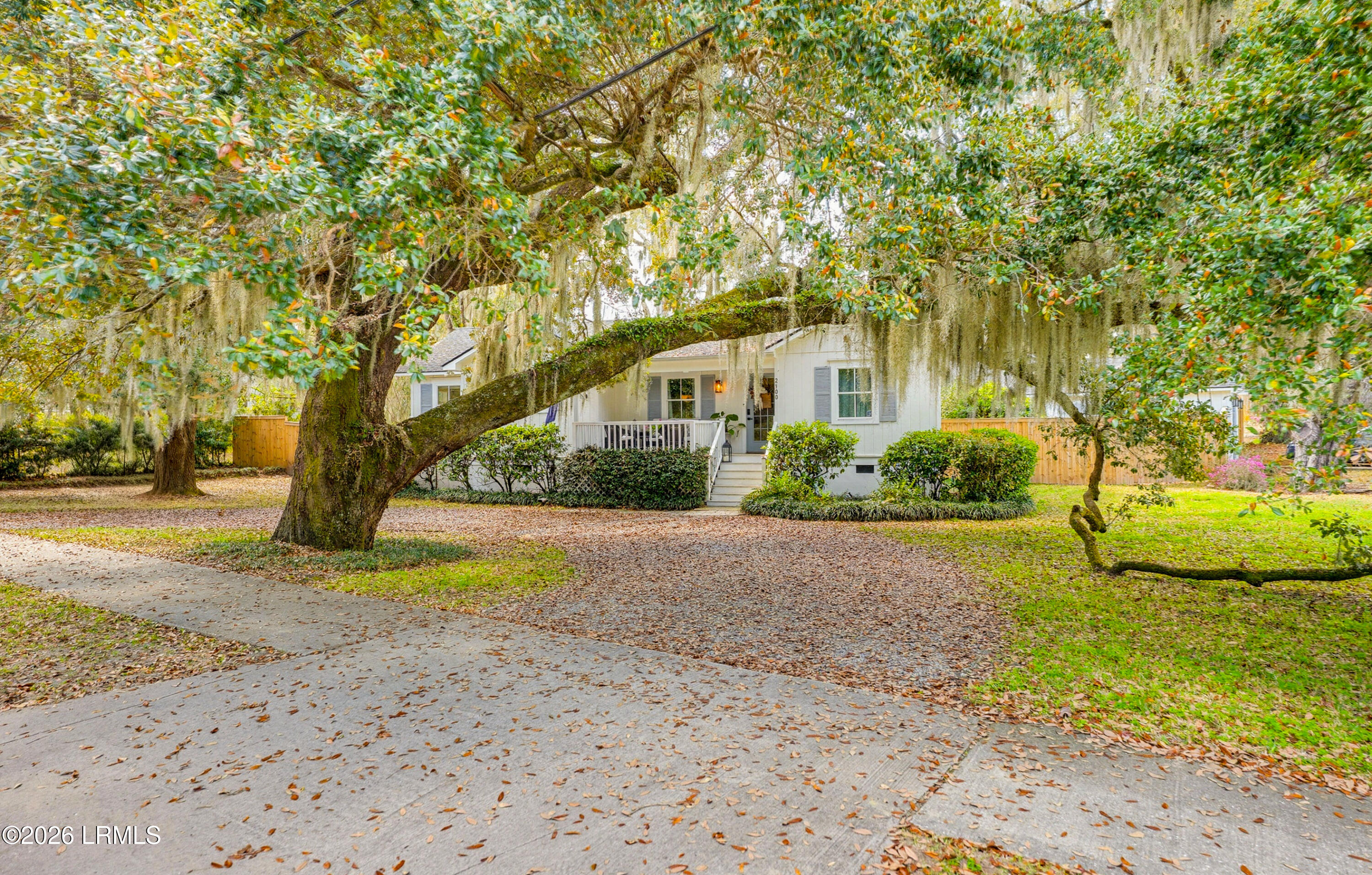 2100 Pigeon Point Road Beaufort, SC 29902 - Photo 3 of 61 2100 Pigeon Point
