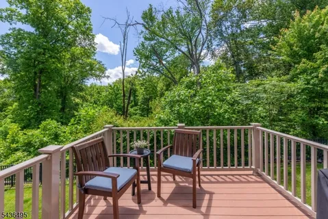 $1,100,000 | 11 Albie Drive, Mountain Lakes, NJ 07046