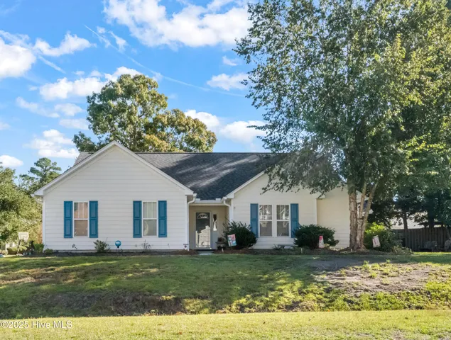 $335,900 | 100 Southern Magnolia Court, Hampstead, NC 28443