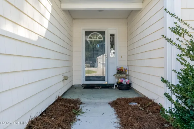 $335,900 | 100 Southern Magnolia Court, Hampstead, NC 28443