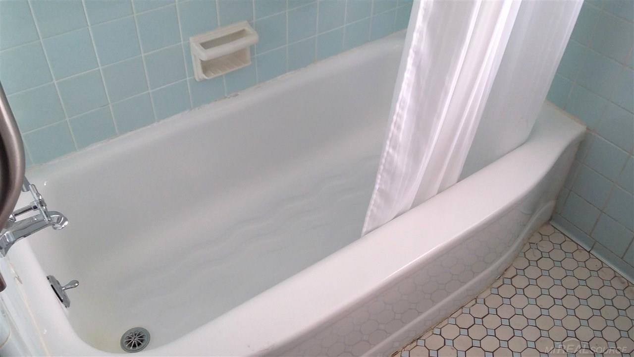 2057 Wiltshire Road Berkley, MI 48072 - Photo 17 of 36
