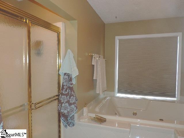 6810 Mountain View Road Taylors, SC 29687 - Photo 13 of 29