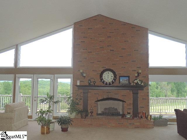 6810 Mountain View Road Taylors, SC 29687 - Photo 7 of 29