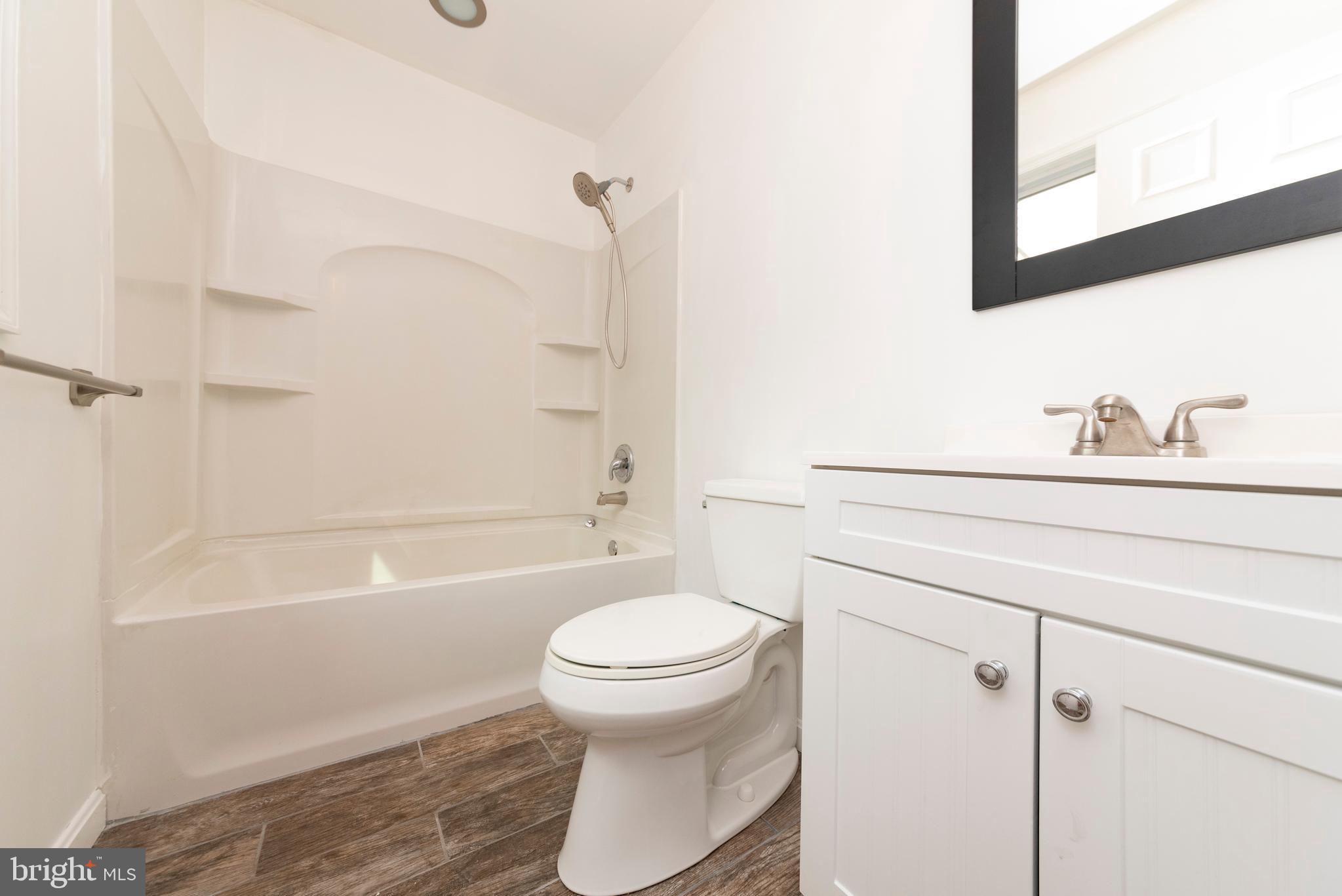 517 Roe Ingleside Road Centreville, MD 21617 - Photo 25 of 57 Primary Bathroom