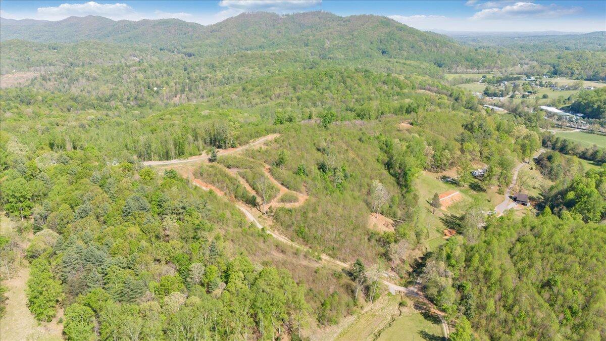 175 Hayden Mountain Road Boones Mill, VA 24065 - Photo 15 of 90 84-DJI_20260415160208_0018_D