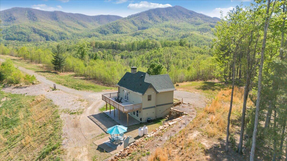 175 Hayden Mountain Road Boones Mill, VA 24065 - Photo 18 of 90 02-DJI_20260415155754_0008_D-R5