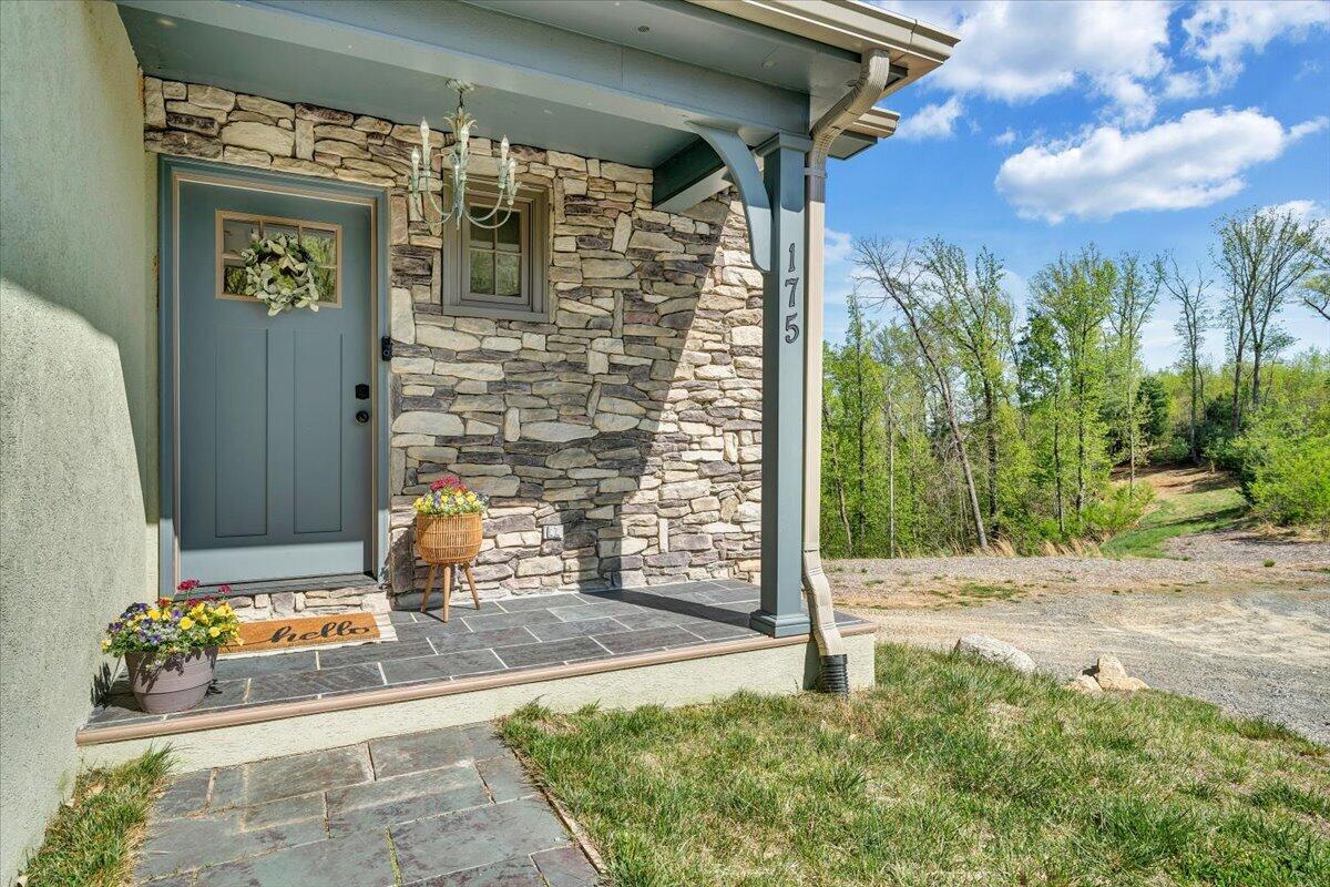 175 Hayden Mountain Road Boones Mill, VA 24065 - Photo 22 of 90 06-MIB02649