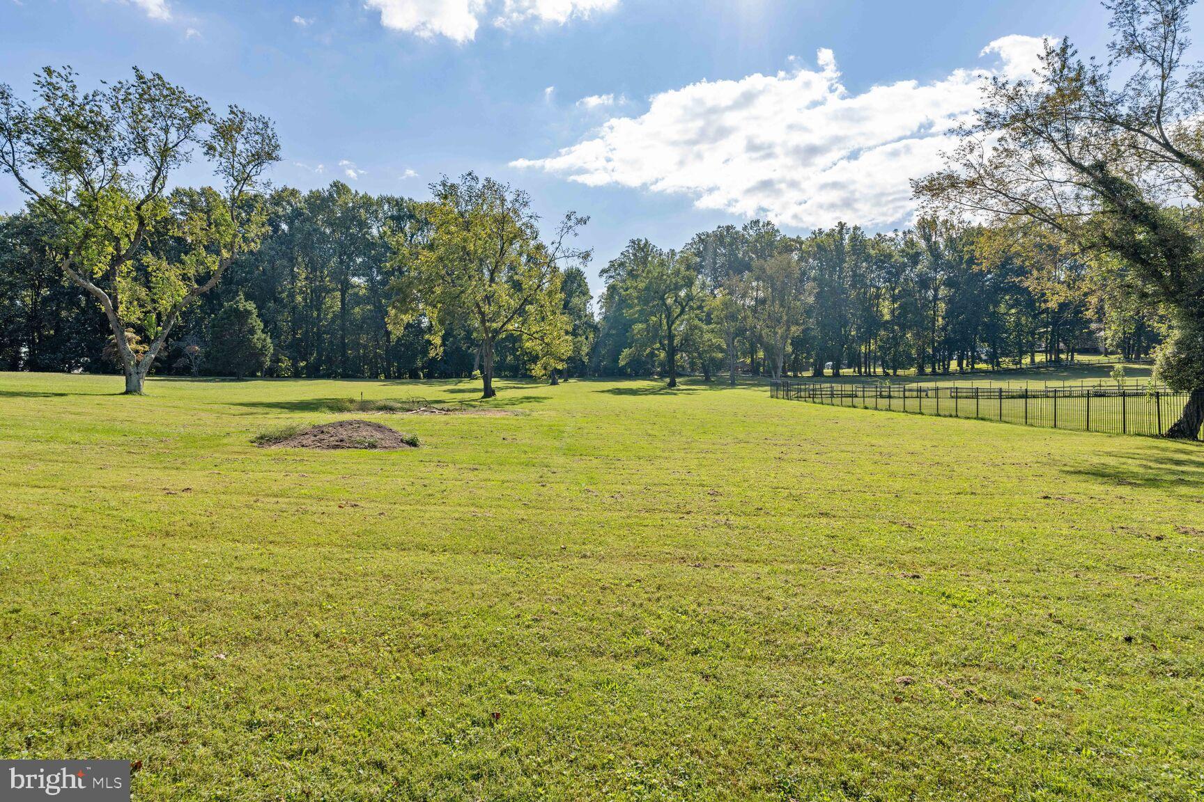 10520 South Glen Road Potomac, MD 20854 - Photo 16 of 22