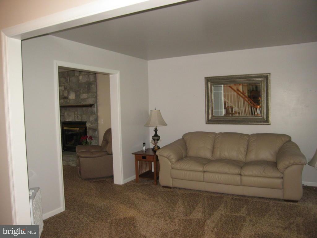 958 Pennsy Road Pequea, PA 17565 - Photo 3 of 34