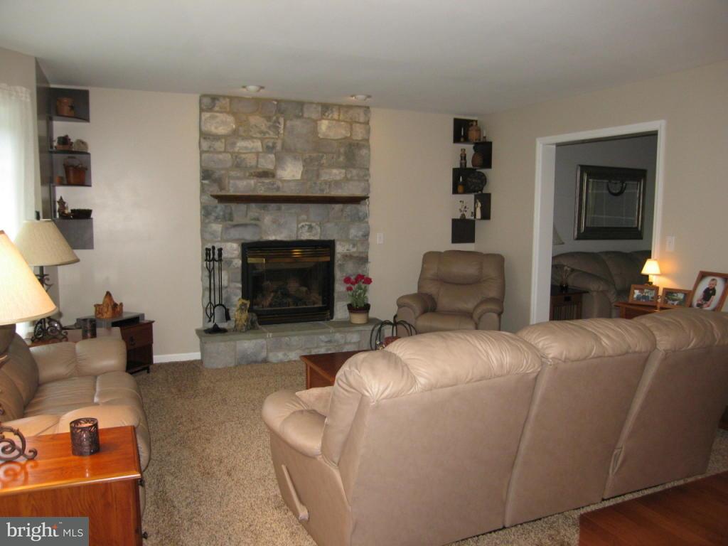 958 Pennsy Road Pequea, PA 17565 - Photo 5 of 34
