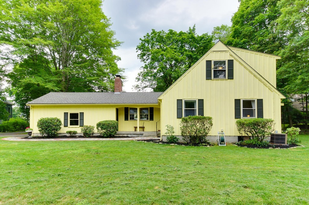 173 Salem End Road Framingham, MA 01702 - Photo 3 of 30 Gallery Image 3