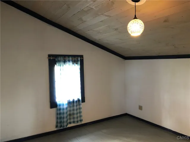 $190,000 | 12817 Whitney Road, Henderson, NY 13650