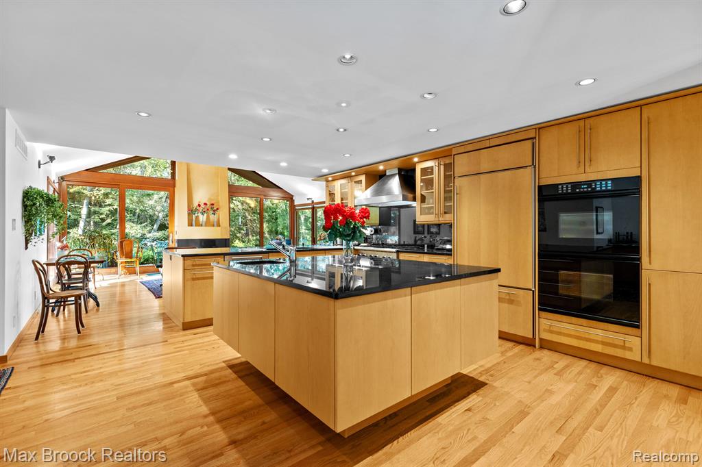 1065 Greentree Road Bloomfield Hills, MI 48304 - Photo 7 of 29 Gallery Image 7