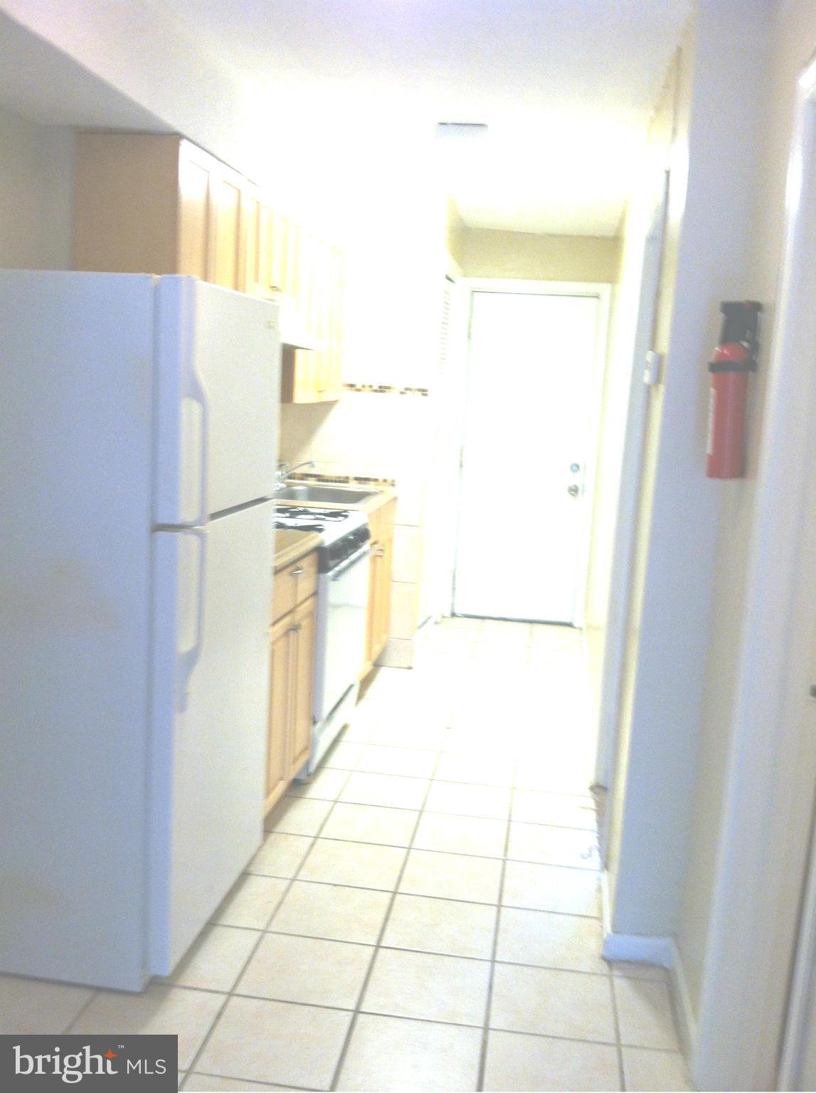 952 Mt Olivet Road Northeast Washington, DC 20002 - Photo 7 of 17 Interior (General)