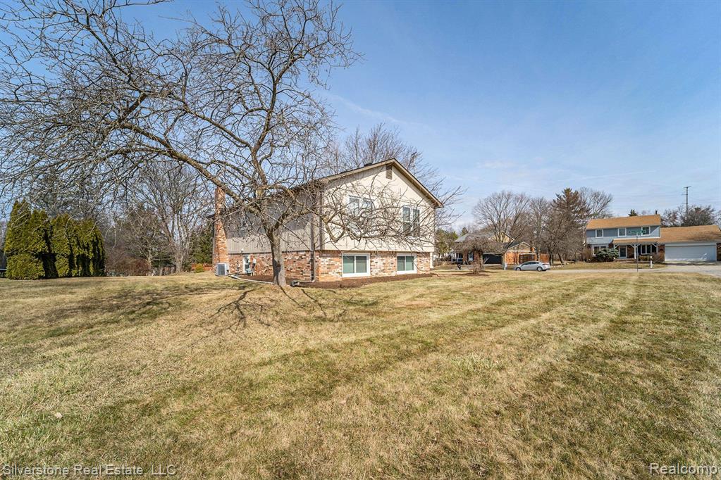 804 Dickson Lane Rochester Hills, MI 48307 - Photo 24 of 24