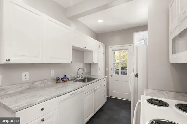 $419,900 | 240 Burke Avenue, Towson, MD 21286