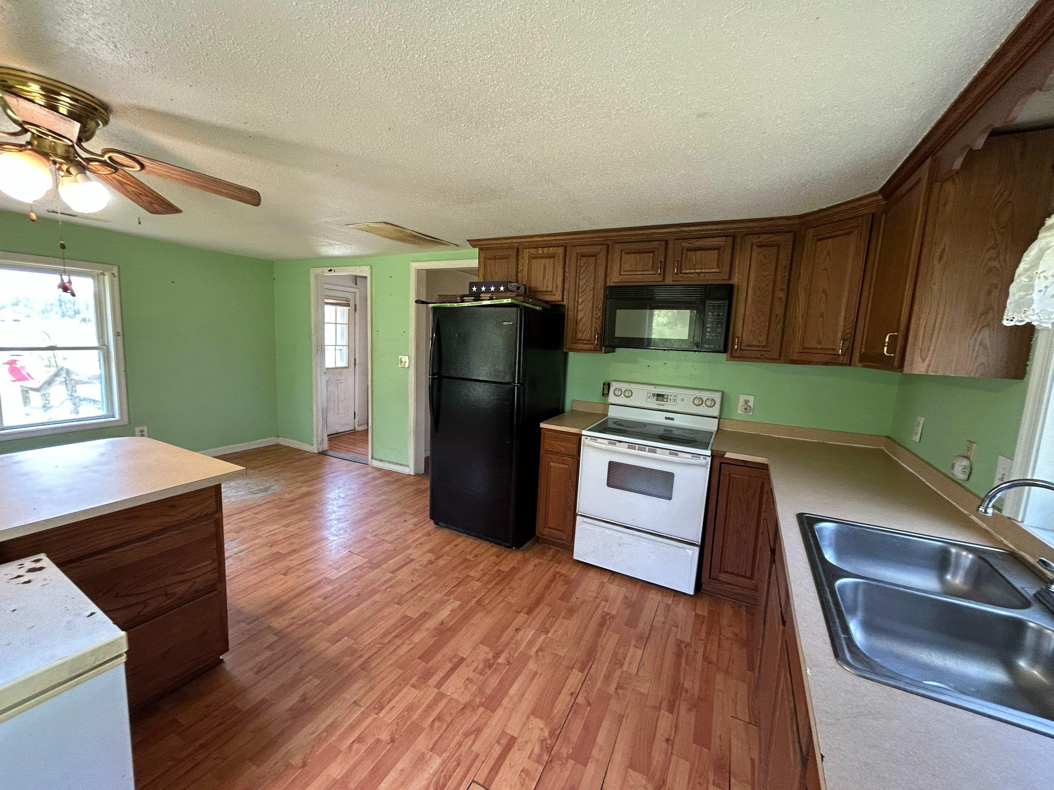 2439 Asquith Island Road Crapo, MD 21626 - Photo 7 of 14 Bright and inviting kitchen space.