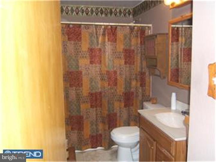3225 Morning Glory Road Philadelphia, PA 19154 - Photo 3 of 7