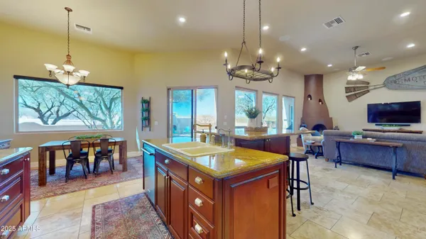 $849,900 | 3400 West Lynx Lane, Benson, AZ 85602