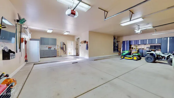 $849,900 | 3400 West Lynx Lane, Benson, AZ 85602