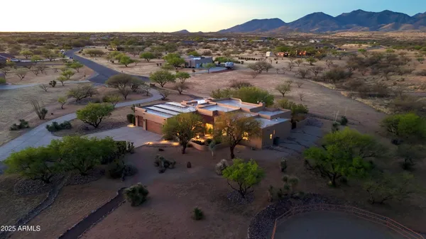 $815,000 | 3400 West Lynx Lane, Benson, AZ 85602