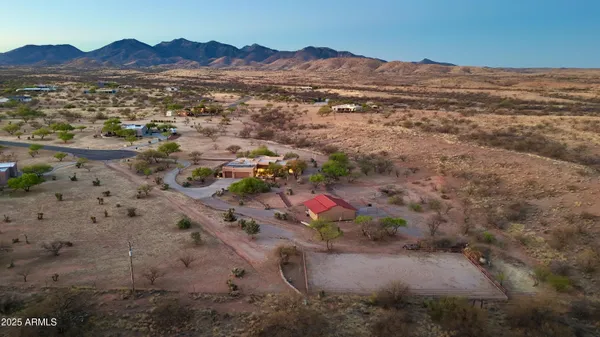 $815,000 | 3400 West Lynx Lane, Benson, AZ 85602