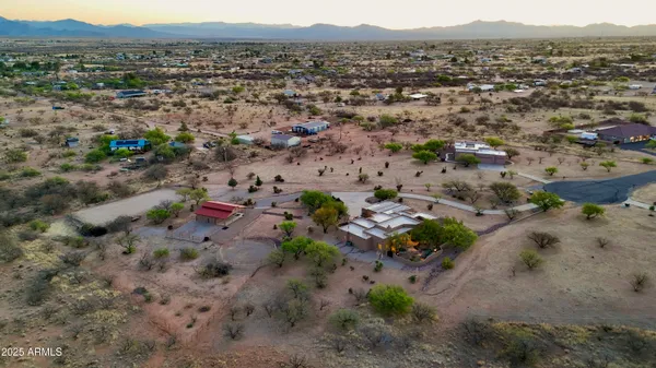 $849,900 | 3400 West Lynx Lane, Benson, AZ 85602