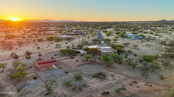 $849,900 | 3400 West Lynx Lane, Benson, AZ 85602