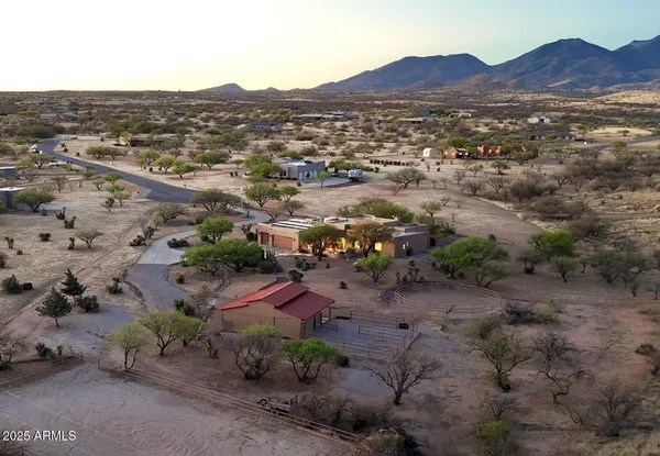 $849,900 | 3400 West Lynx Lane, Benson, AZ 85602