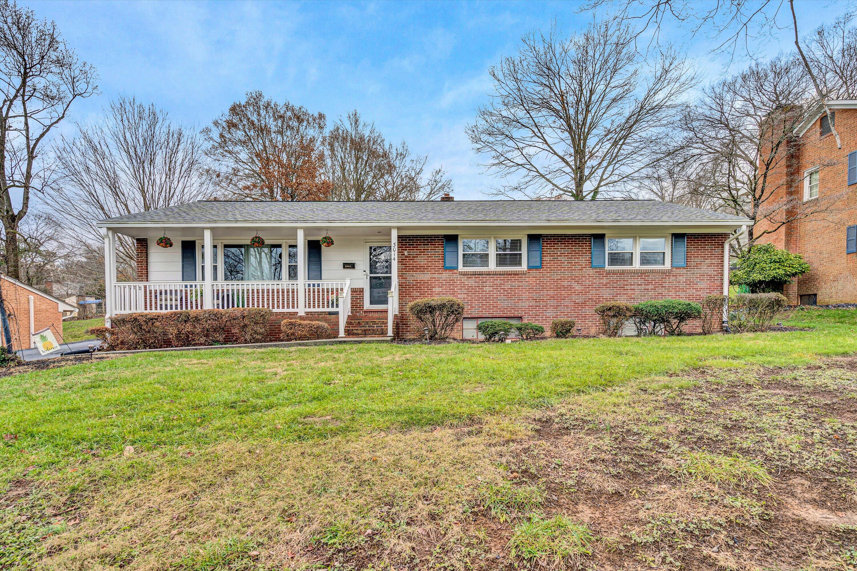 3014 Lofton Road Roanoke, VA 24018 - Photo 1 of 36 01-SGM-09058