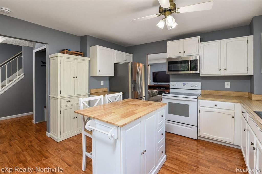 796 Bolinger Street Rochester Hills, MI 48307 - Photo 12 of 33