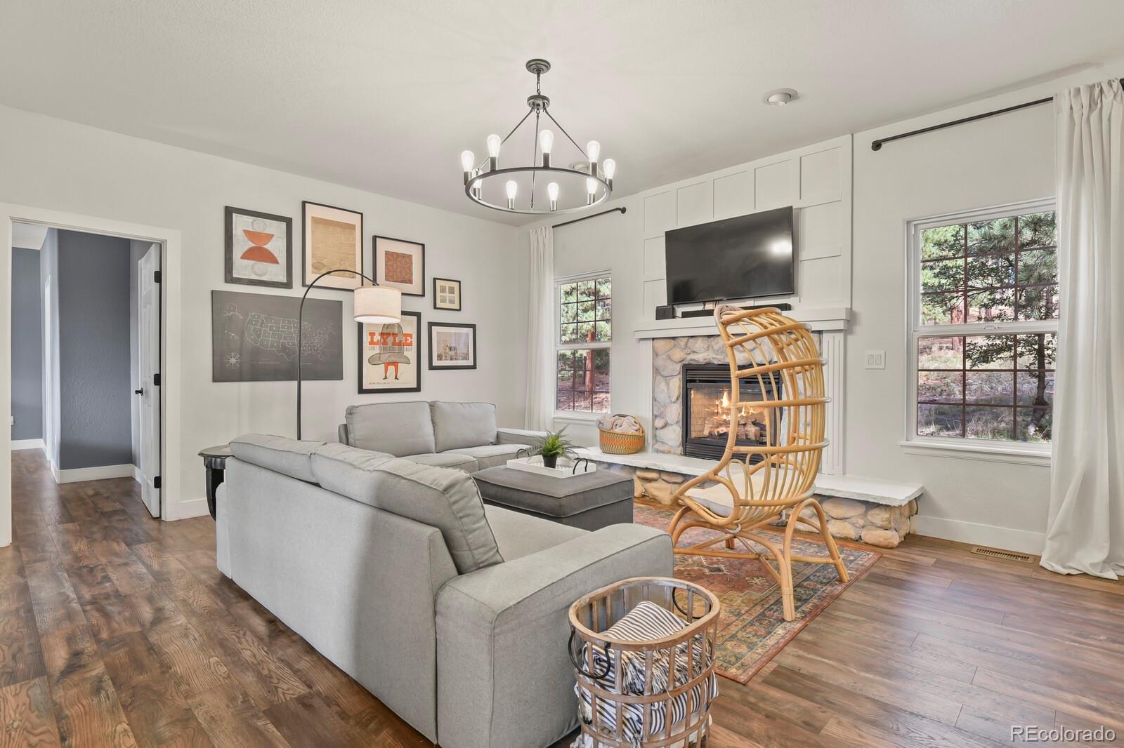 8281 Inca Road Larkspur, CO 80118 - Photo 8 of 49 Gallery Image 8