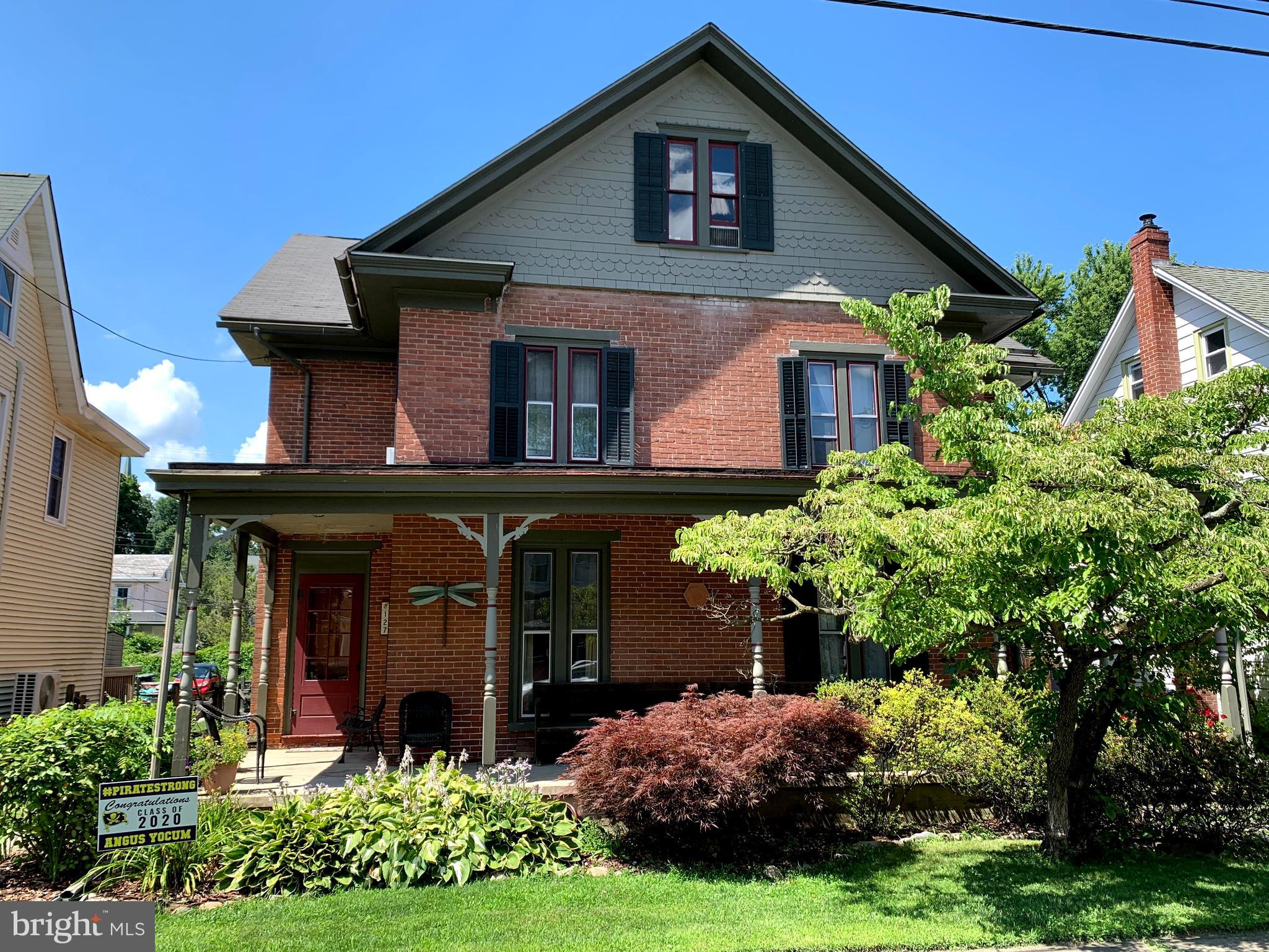 127 Maplewood Road Riegelsville, PA 18077 - Photo 1 of 17