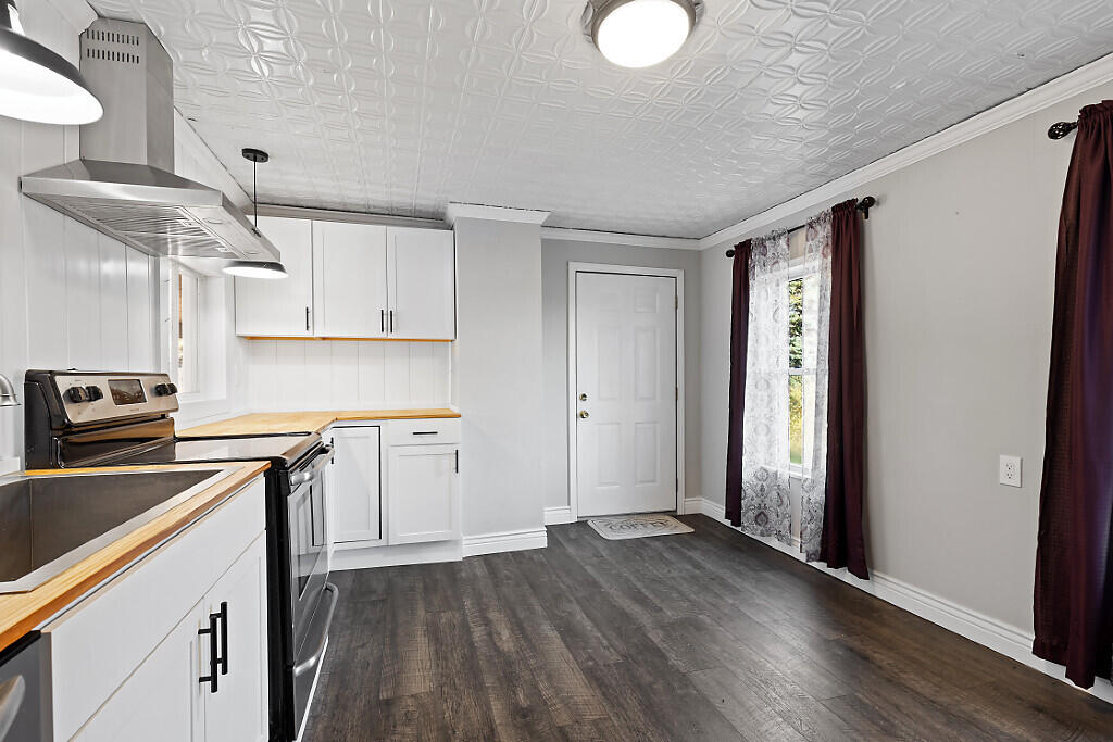 107 Ferry Road Chelsea, ME 04330 - Photo 14 of 45 Kitchen
