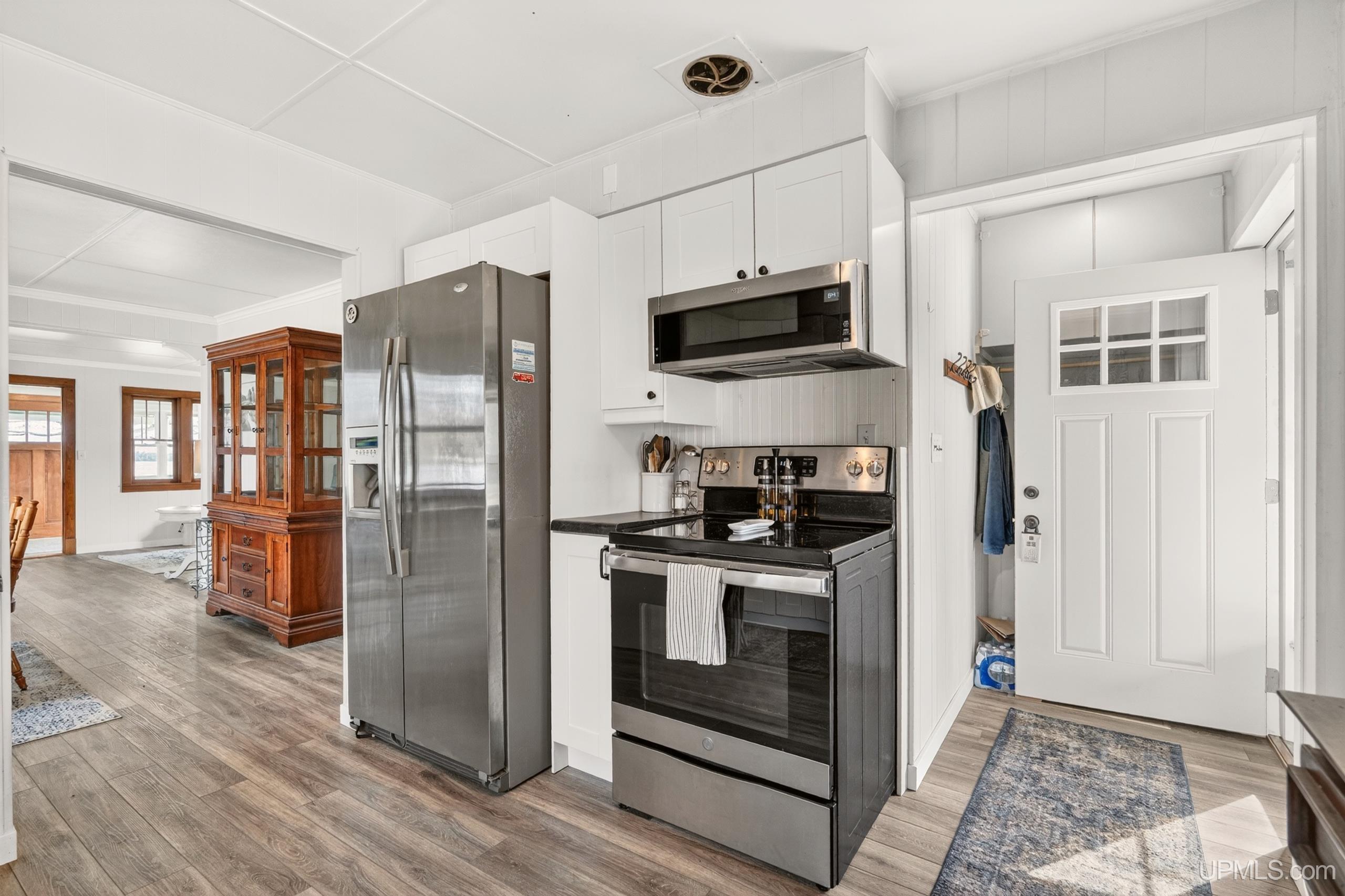546 West Gulliver Lake Road Gulliver, MI 49840 - Photo 2 of 59