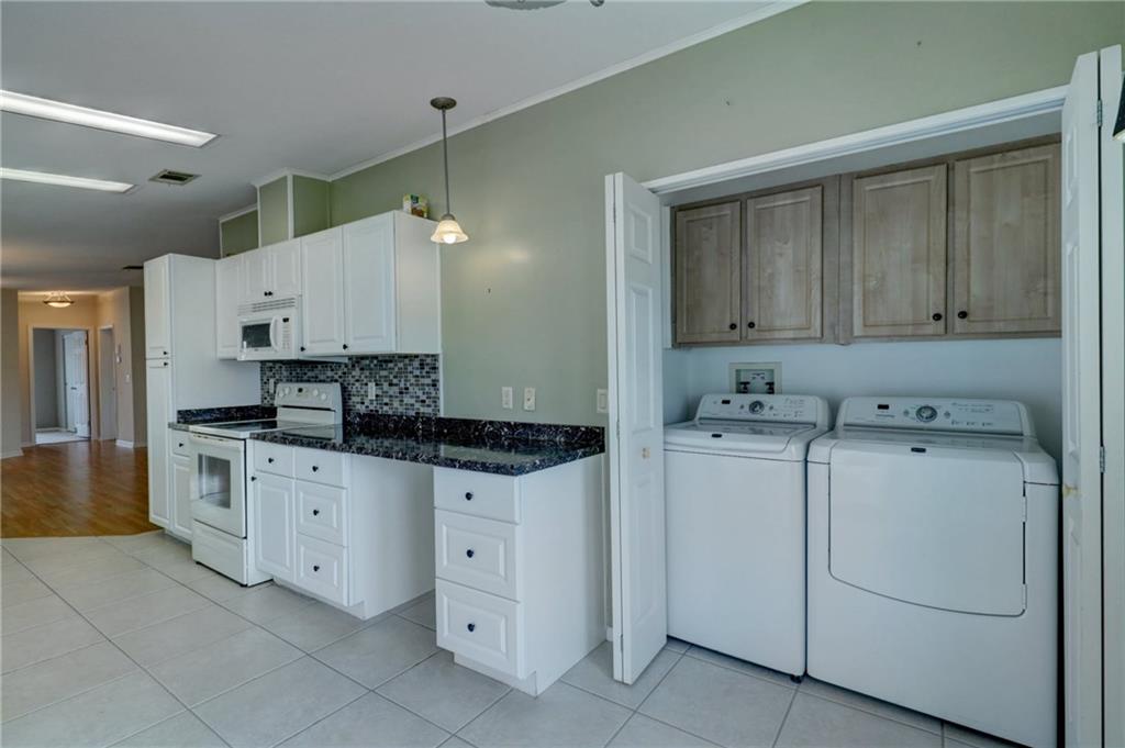 544 Thames Bluff Ridge Fort Pierce, FL 34982 - Photo 10 of 30 Gallery Image 10