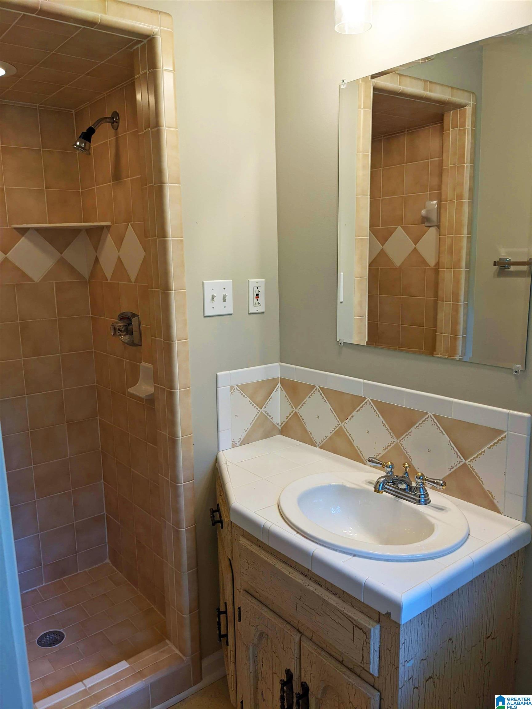 1950 Alton Road Birmingham, AL 35210 - Photo 16 of 32