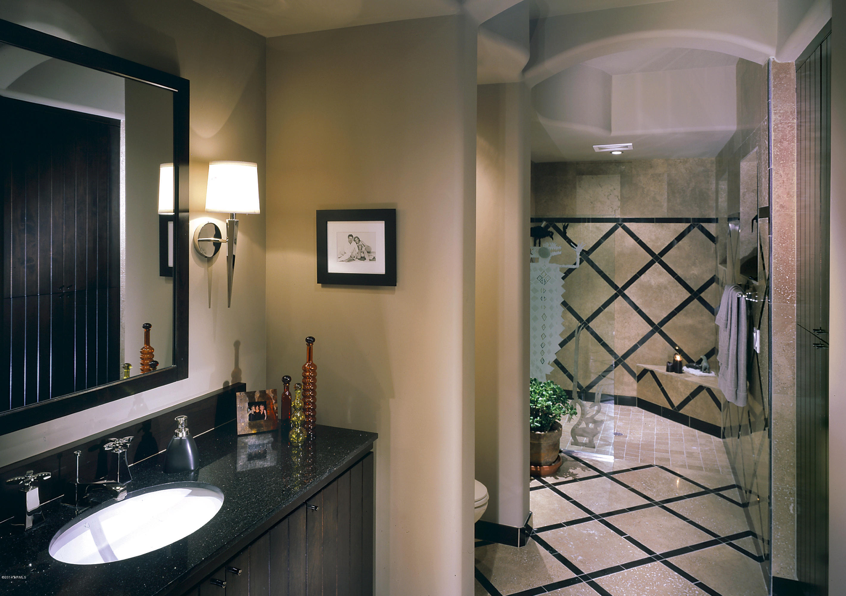 9701 East Happy Valley Road, Unit 19 Scottsdale, AZ 85255 - Photo 17 of 38 Guest Room #1 with ensuite bathroom