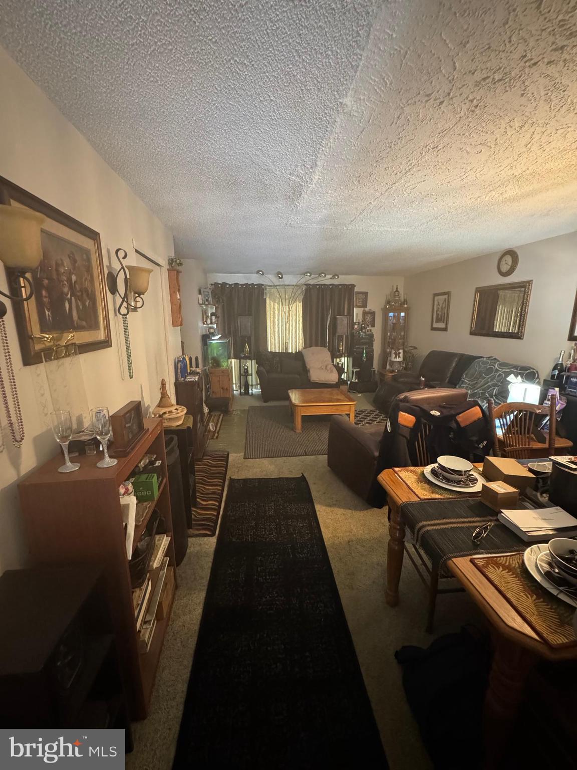 172 Mattix Run Absecon, NJ 08205 - Photo 3 of 9 a living room with furniture
