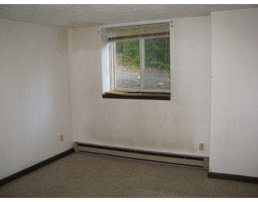 336 Sunderland Road Worcester, MA 01604 - Photo 8 of 14 Gallery Image 8
