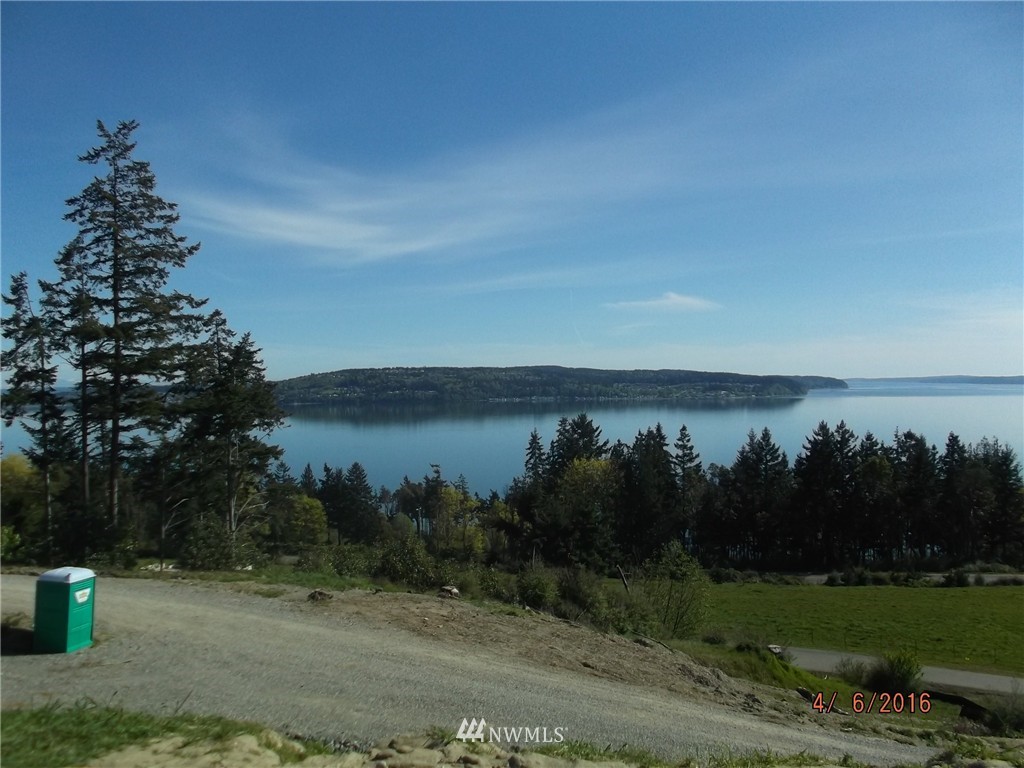 2060 Chinook Ridge Lane Oak Harbor, WA 98277 - Photo 2 of 25