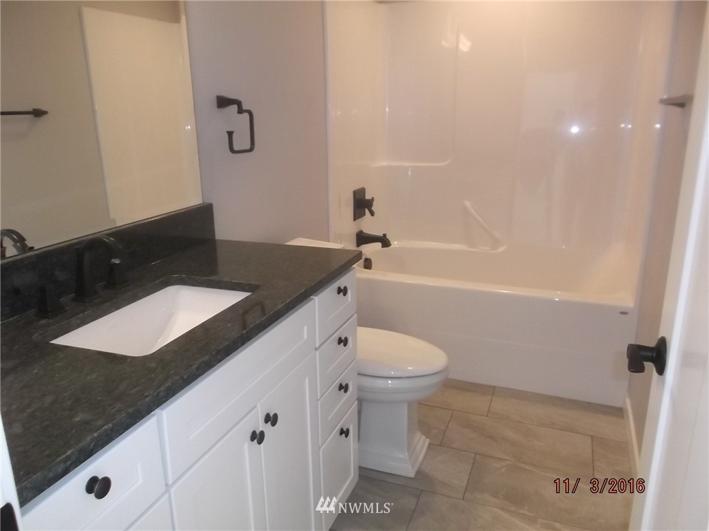 2060 Chinook Ridge Lane Oak Harbor, WA 98277 - Photo 23 of 25