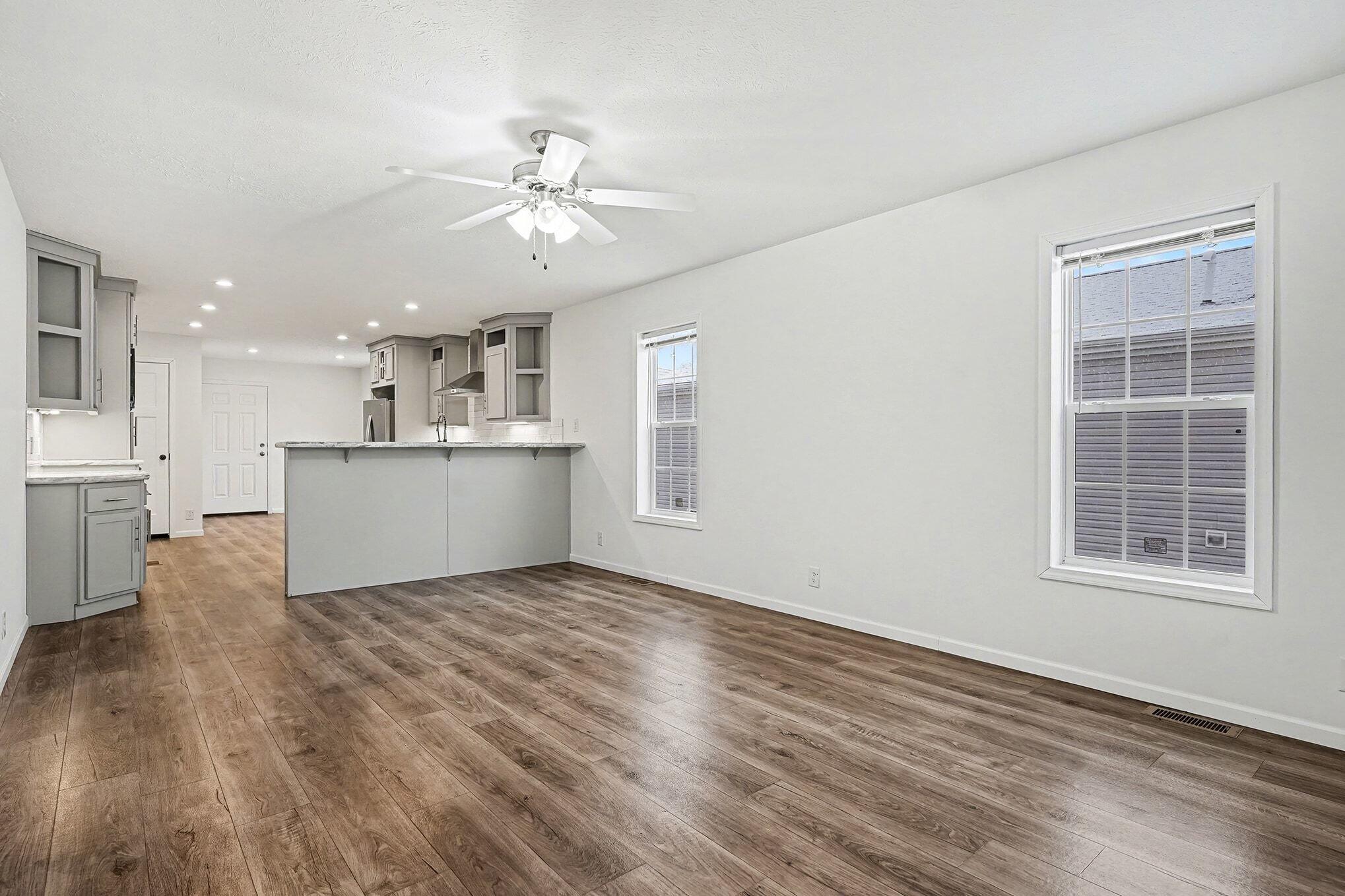 1283 East Ellis Road, Unit 14 Norton Shores, MI 49441 - Photo 5 of 18 004_dsc02521_781