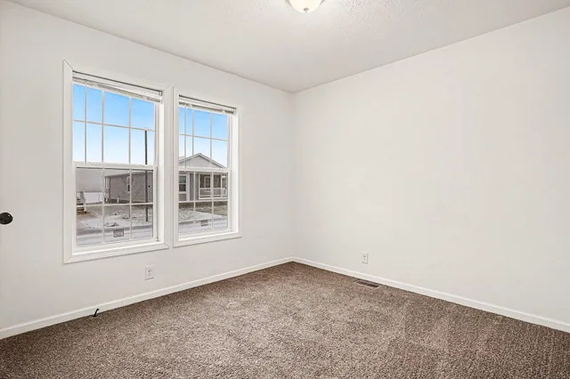 $137,900 | 1283 East Ellis Road, Unit 14, Norton Shores, MI 49441