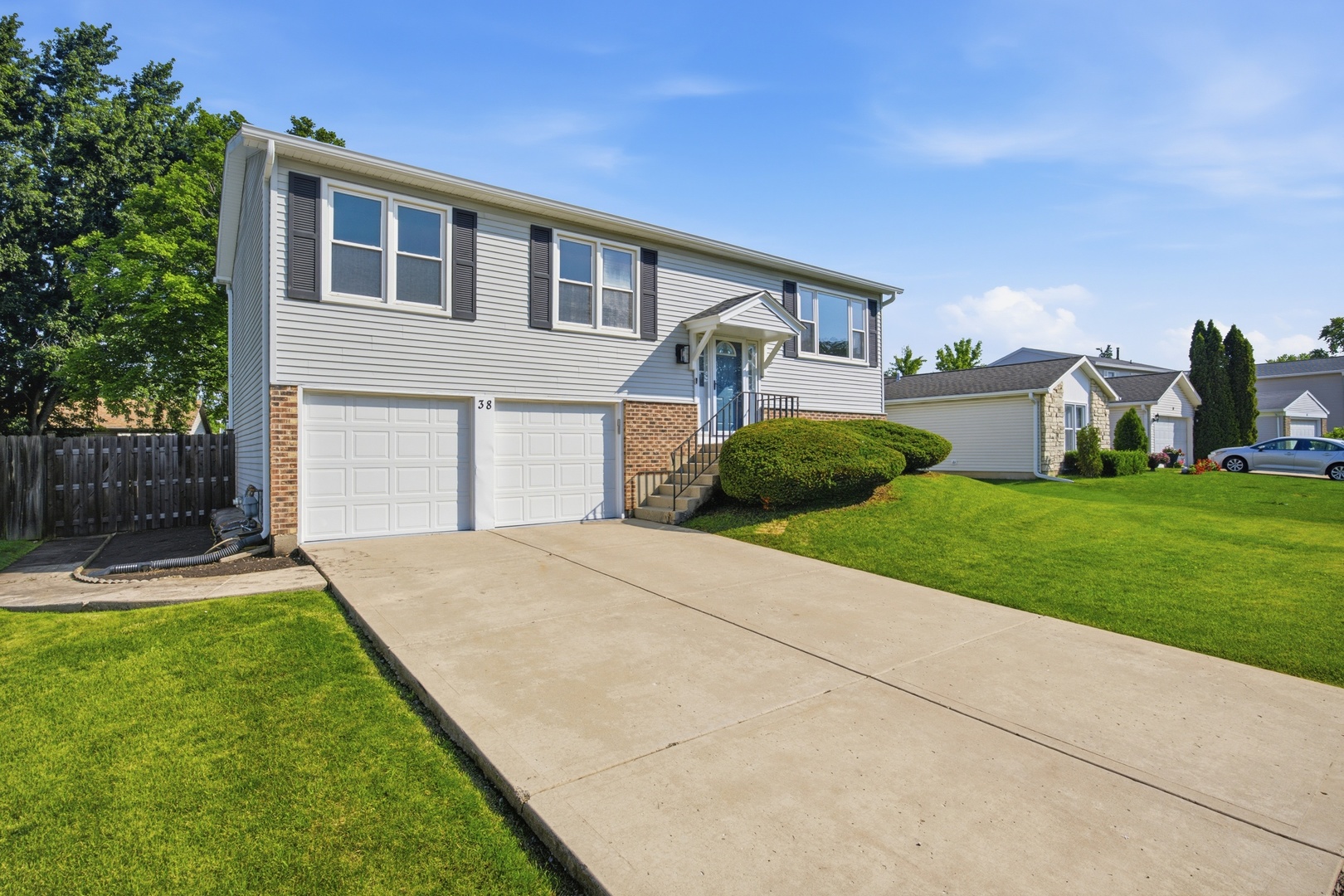 38 Blue Ridge Drive Glendale Heights, IL 60139 - Photo 1 of 30