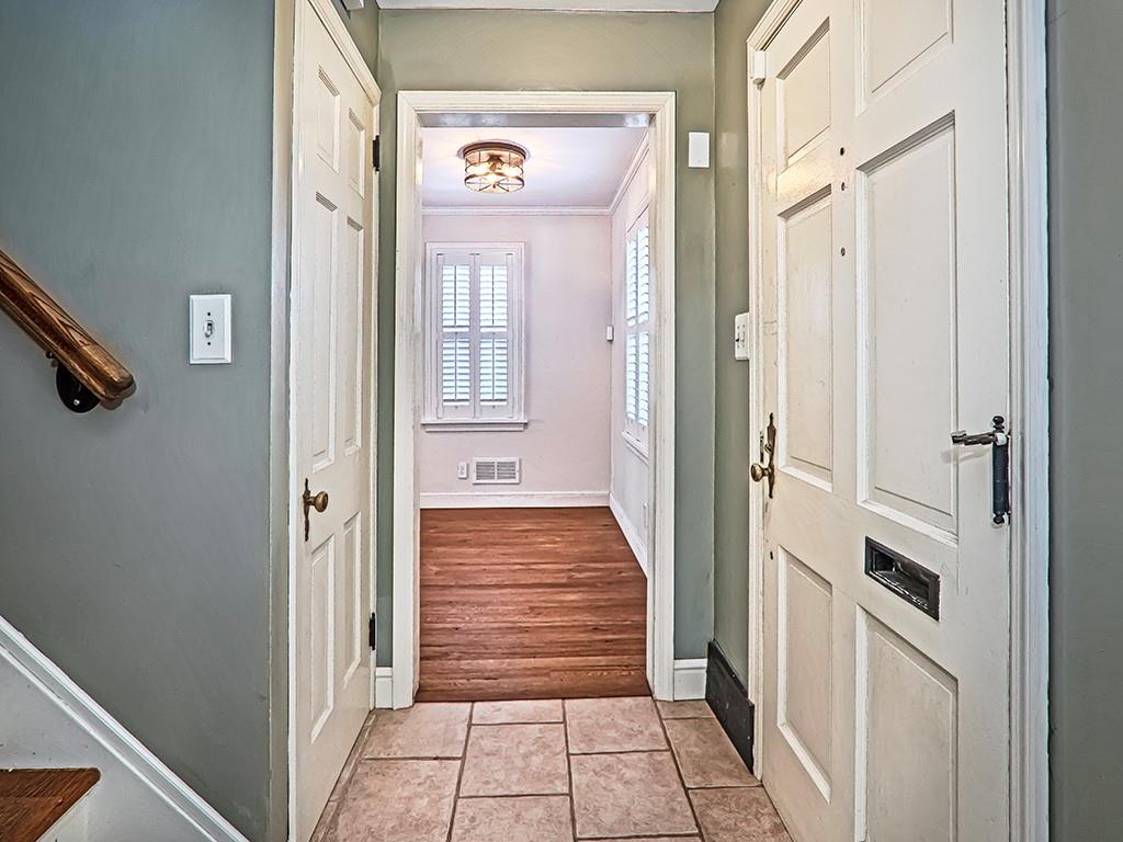 330 Hazel Drive Pittsburgh, PA 15228 - Photo 6 of 23