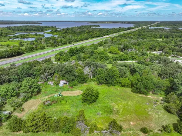 $500,000 | 15581 East E Highway, Kemp, TX 75143