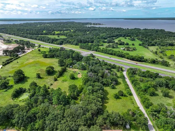 $500,000 | 15581 East E Highway, Kemp, TX 75143