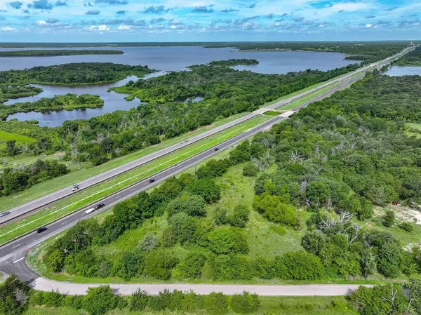 $500,000 | 15581 East E Highway, Kemp, TX 75143