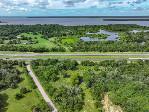 $500,000 | 15581 East E Highway, Kemp, TX 75143